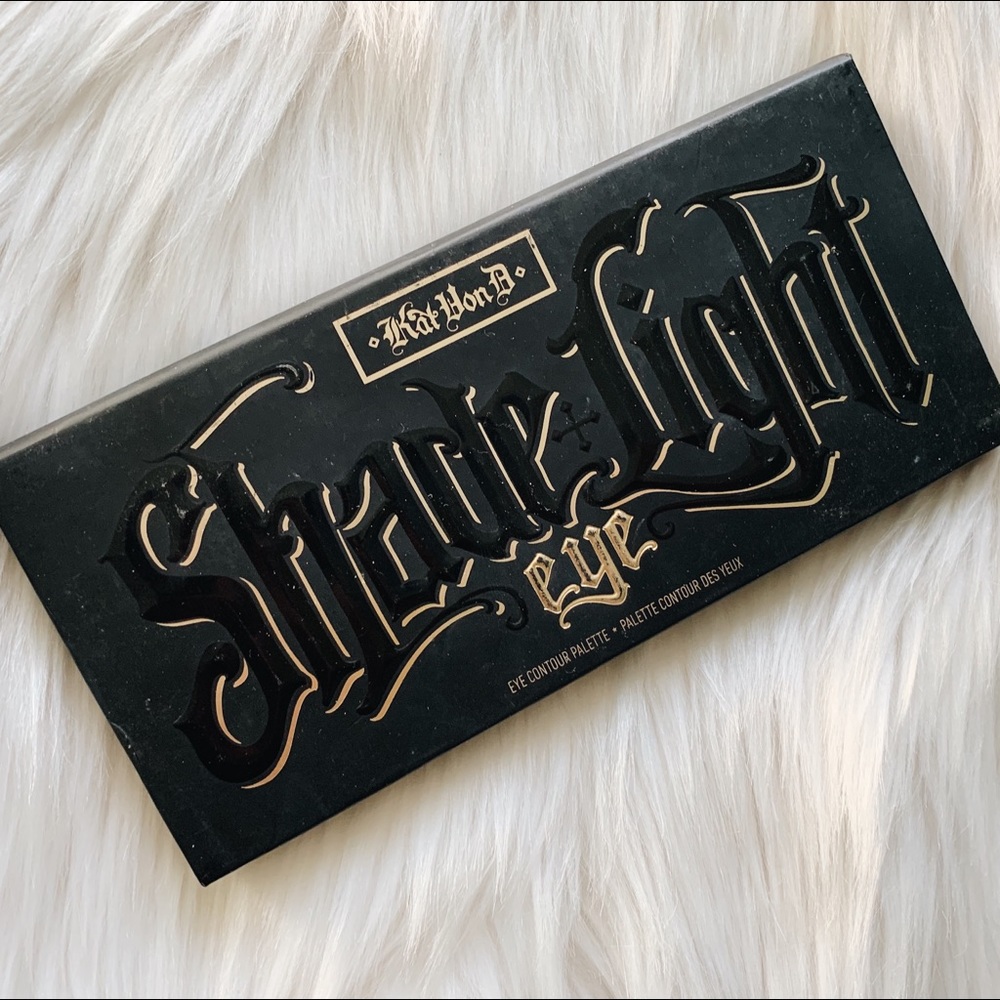 Kat Von D Shade & Light Eye